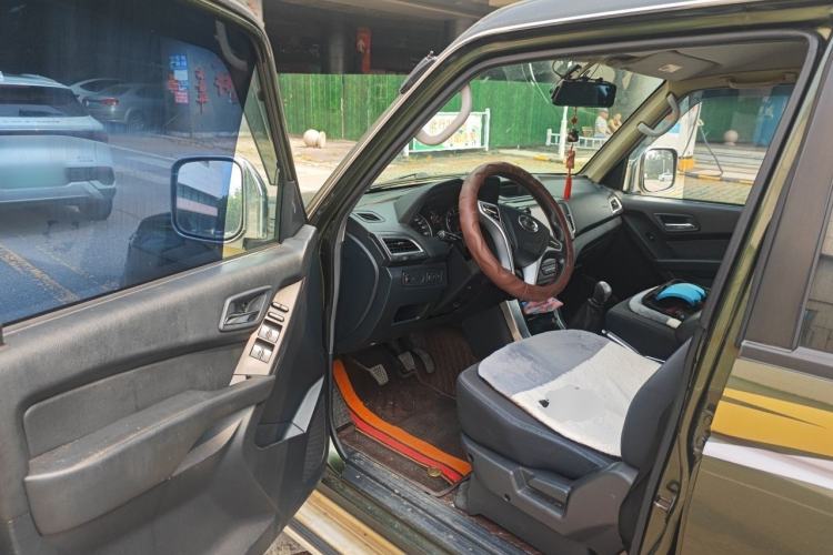 Used Leopaard Q6 2015 2.4L Manual Two-Wheel-Drive Elite Model Driver Seat