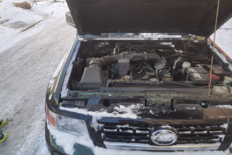 Used Leopaard Q6 2015 2.4L Manual 4x4 Excellence Edition Engine Bay Right