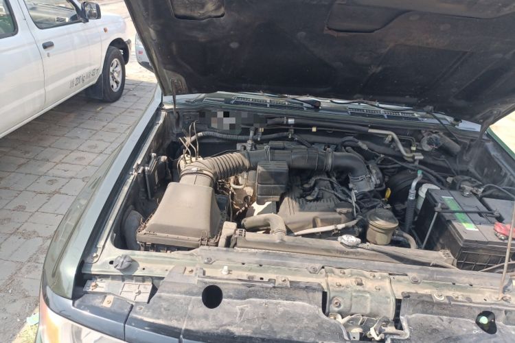 Used Leopaard Q6 2015 2.4L Manual 4x4 Excellence Edition Engine Bay Right