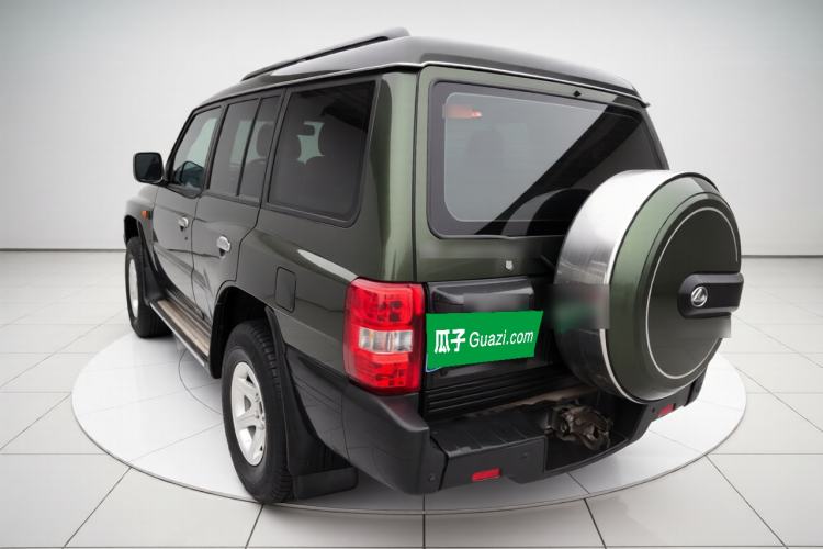 Used Leopaard Q6 2015 2.4L Manual 4x4 Excellence Edition Exterior 2