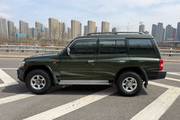 Used Leopaard Q6 2015 2.4L Manual 4x4 Excellence Edition Exterior 3