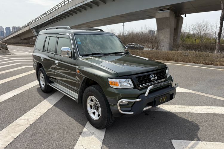 Used Leopaard Q6 2015 2.4L Manual 4x4 Excellence Edition Exterior 4