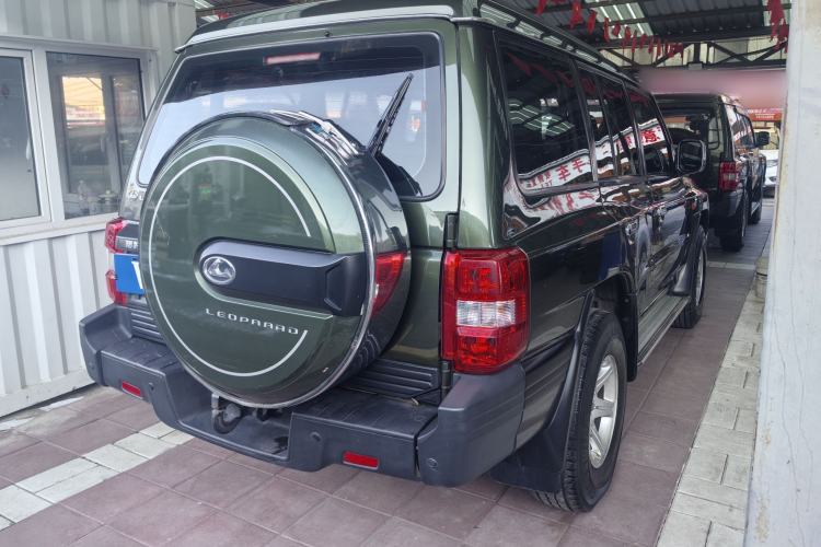 Used Leopaard Q6 2015 2.4L Manual 4x4 Excellence Edition Exterior 5