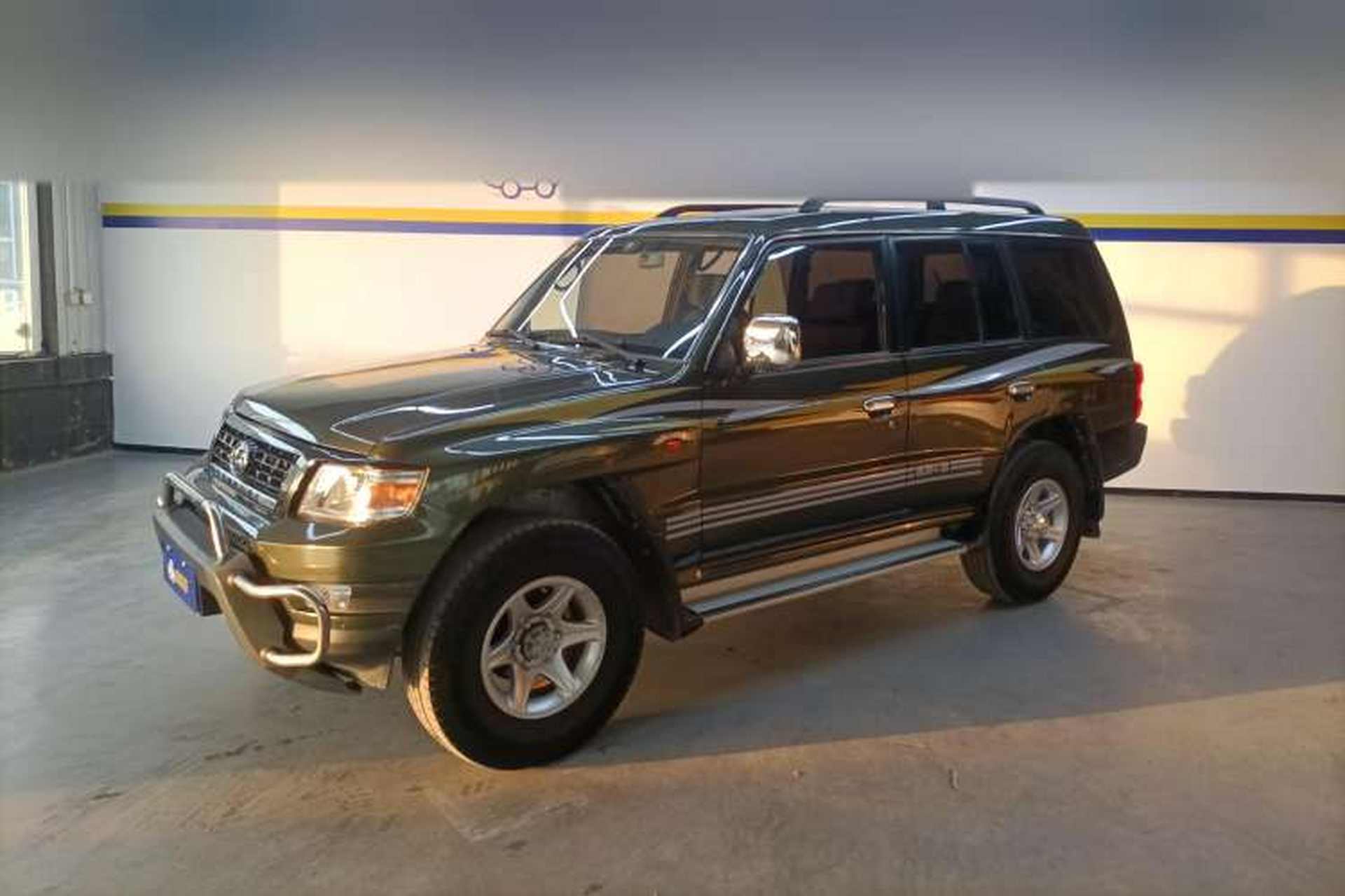 Used Leopaard Q6 2015 2.4L Manual 4x4 Excellence Edition Front Left 45 Deg