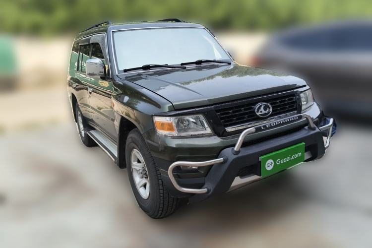 Used Leopaard Q6 2015 2.4L Manual 4x4 Excellence Edition Front Right 45 Deg