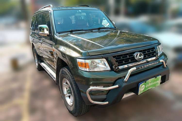 Used Leopaard Q6 2015 2.4L Manual Two-Wheel-Drive Elite Model Front Right 45 Deg