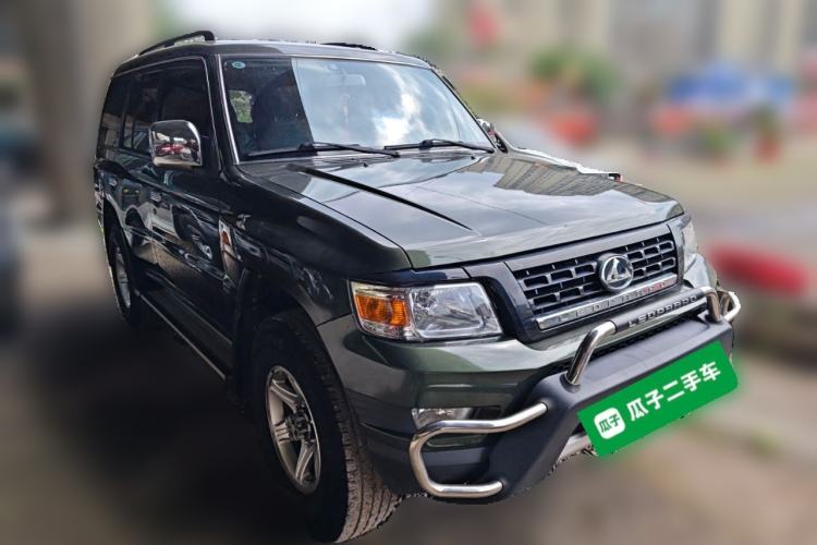 Used Leopaard Q6 2015 2.4L Manual 4x4 Excellence Edition Front Right 45 Deg