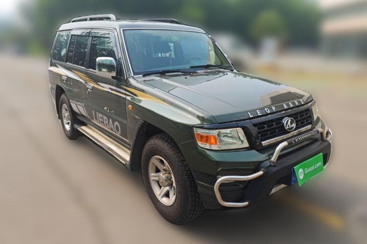 Used Leopaard Q6 2015 2.4L Manual Two-Wheel-Drive Elite Model Front Right 45 Deg