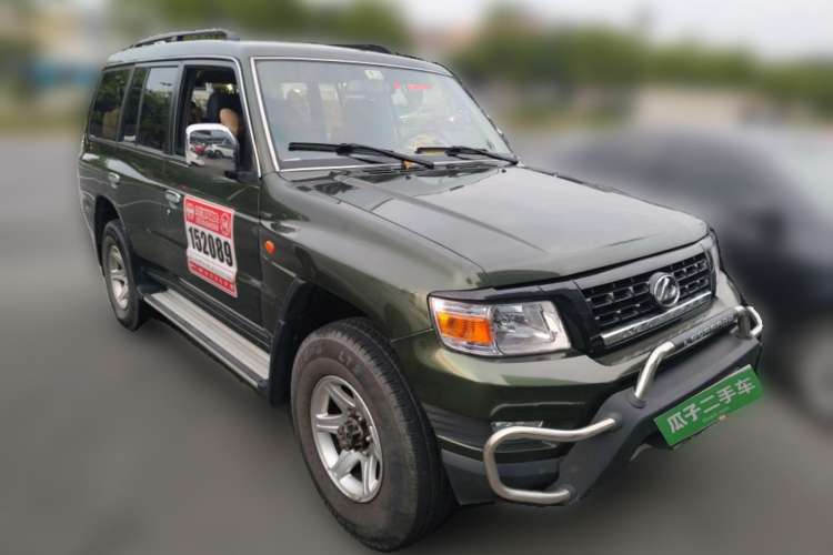 Used Leopaard Q6 2015 2.4L Manual 4x4 Excellence Edition Front Right 45 Deg