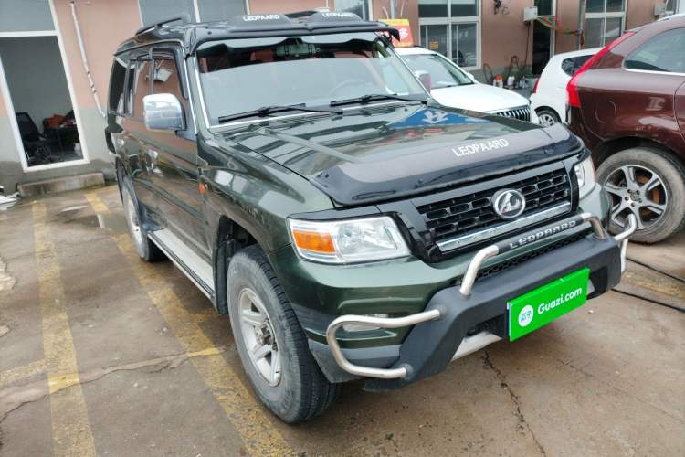 Used Leopaard Q6 2015 2.4L Manual 4x4 Excellence Edition Front Right 45 Deg