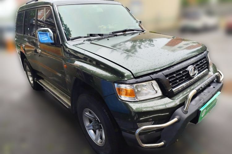 Used Leopaard Q6 2015 2.4L Manual Two-Wheel-Drive Elite Model Front Right 45 Deg