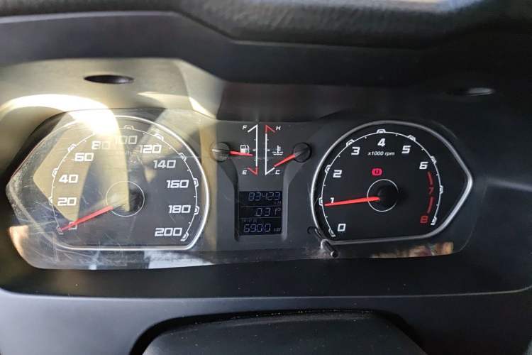 Used Leopaard Q6 2015 2.4L Manual 4x4 Excellence Edition Instrument Cluster