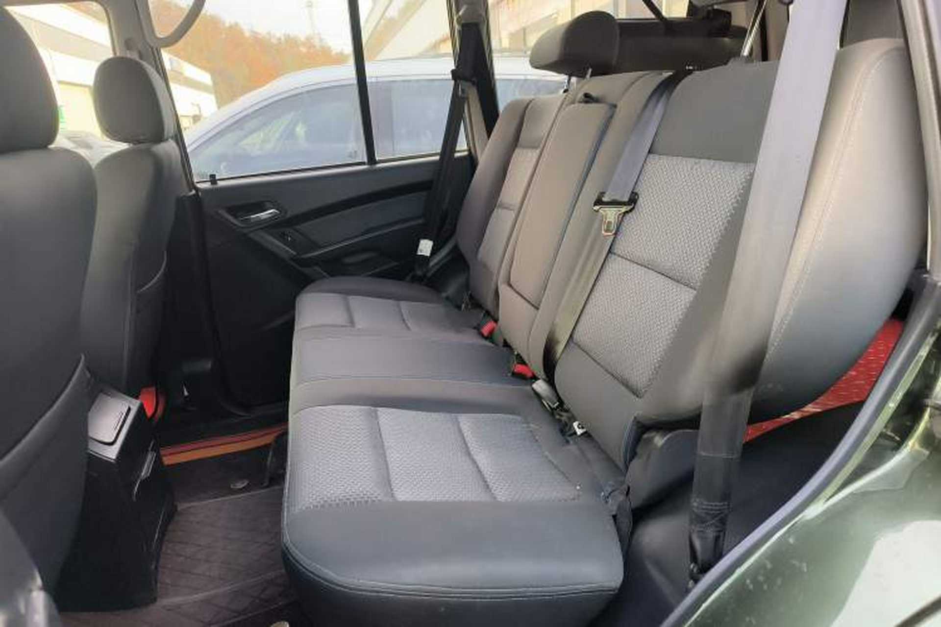 Used Leopaard Q6 2015 2.4L Manual 4x4 Excellence Edition Interior 4
