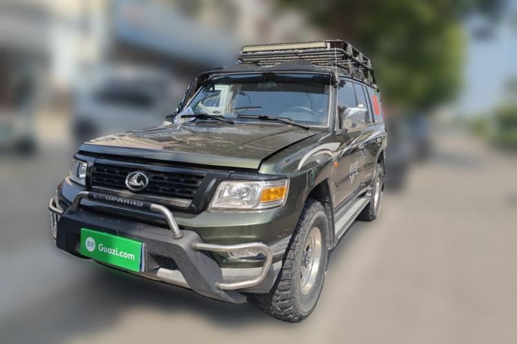 Used Leopaard Q6 2015 2.4L Manual 4x4 Excellence Edition Guazi used car, China used car export, Used car for sale, Used cars, Cheapest cars for sale
