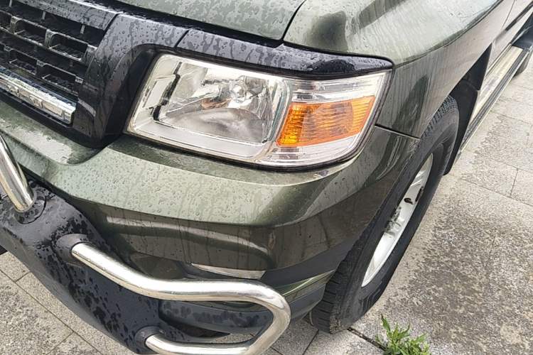Used Leopaard Q6 2015 2.4L Manual Two-Wheel-Drive Elite Model Left Front Headlight