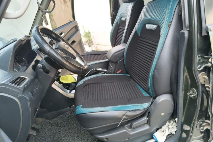 Used Leopaard Q6 2015 2.4L Manual 4x4 Excellence Edition Left Front Seat