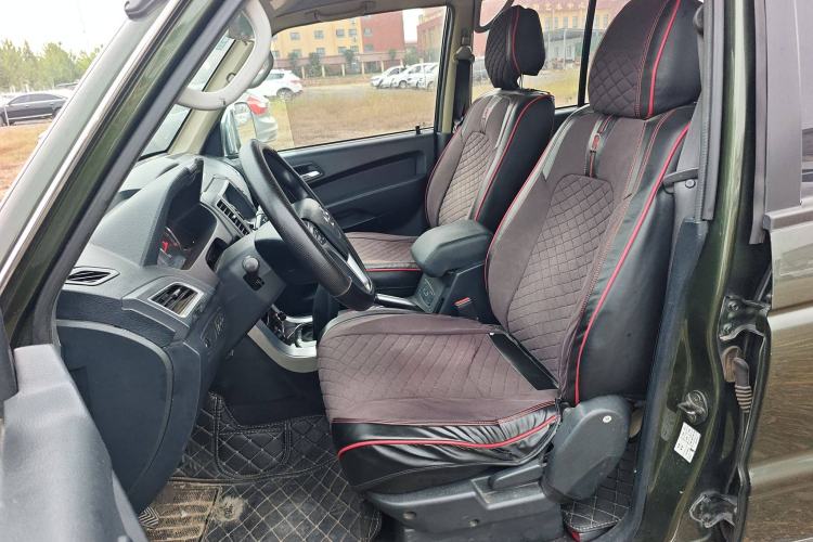 Used Leopaard Q6 2015 2.4L Manual 4x4 Excellence Edition Left Front Seat
