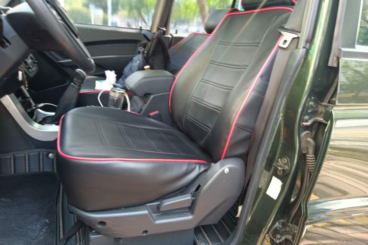 Used Leopaard Q6 2015 2.4L Manual Two-Wheel-Drive Elite Model Left Front Seat