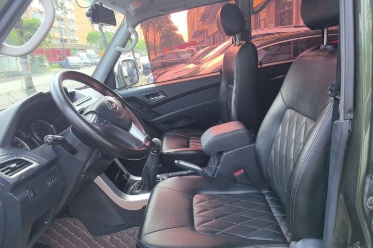 Used Leopaard Q6 2015 2.4L Manual Two-Wheel-Drive Elite Model Left Front Seat