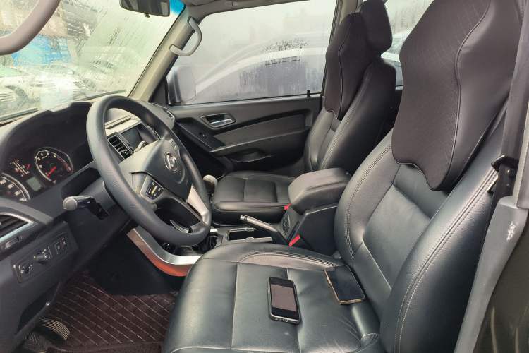 Used Leopaard Q6 2015 2.0T Manual 4x4 Edition Left Front Seat