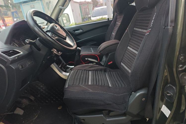 Used Leopaard Q6 2015 2.4L Manual 4x4 Excellence Edition Left Front Seat