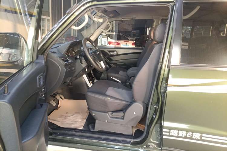 Used Leopaard Q6 2015 2.4L Manual 4x4 Excellence Edition Left Front Seat