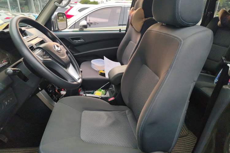 Used Leopaard Q6 2015 2.4L Manual 4x4 Excellence Edition Left Front Seat