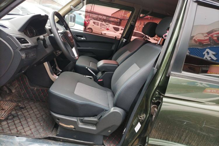 Used Leopaard Q6 2015 2.4L Manual 4x4 Excellence Edition Left Front Seat