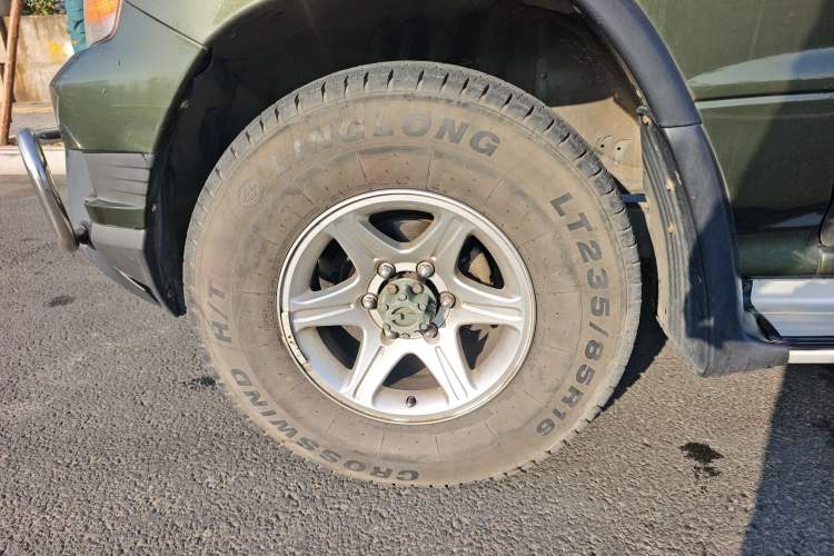 Used Leopaard Q6 2015 2.4L Manual Two-Wheel-Drive Elite Model Left Front Wheel Hub
