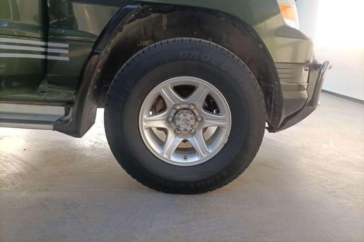Used Leopaard Q6 2015 2.4L Manual 4x4 Excellence Edition Left Front Wheel Hub