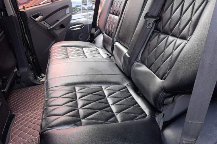 Used Leopaard Q6 2015 2.4L Manual Two-Wheel-Drive Elite Model Left Rear Seat