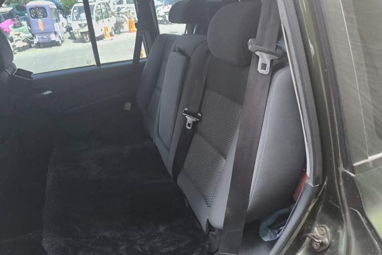 Used Leopaard Q6 2015 2.4L Manual 4x4 Excellence Edition Left Rear Seat