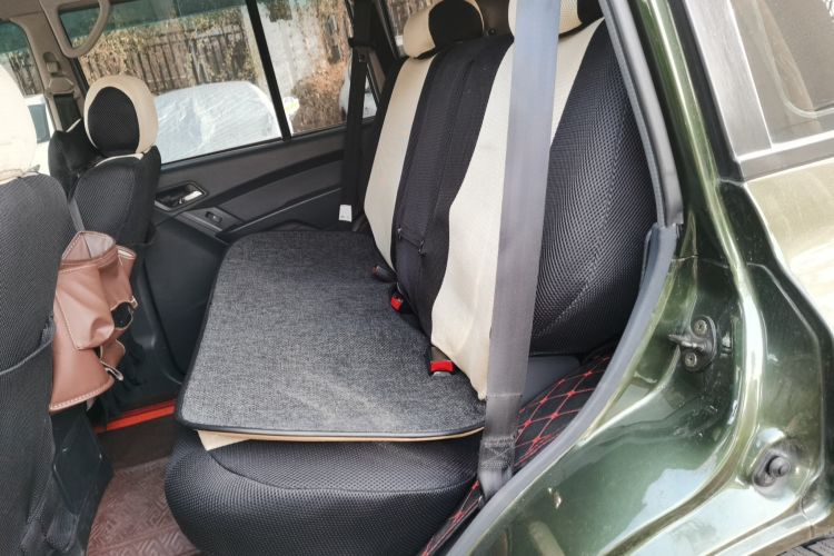 Used Leopaard Q6 2015 2.4L Manual Two-Wheel-Drive Elite Model Left Rear Seat