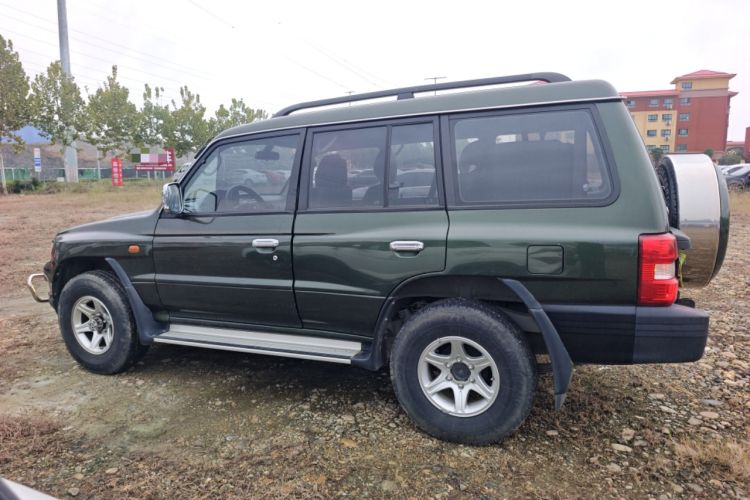 Used Leopaard Q6 2015 2.4L Manual 4x4 Excellence Edition Left Side
