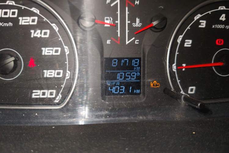 Used Leopaard Q6 2015 2.4L Manual Two-Wheel-Drive Elite Model Odometer Close Up