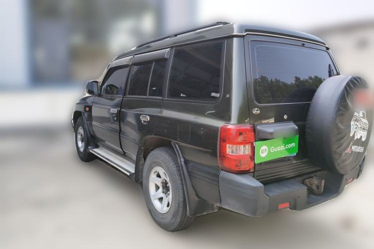 Used Leopaard Q6 2015 2.4L Manual 4x4 Excellence Edition Rear Left 45 Deg