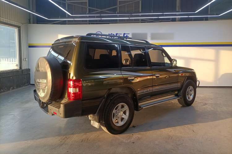 Used Leopaard Q6 2015 2.4L Manual 4x4 Excellence Edition Rear Right 45 Deg