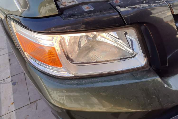 Used Leopaard Q6 2015 2.4L Manual Two-Wheel-Drive Elite Model Right Front Headlight