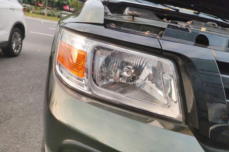 Used Leopaard Q6 2015 2.4L Manual 4x4 Excellence Edition Right Front Headlight