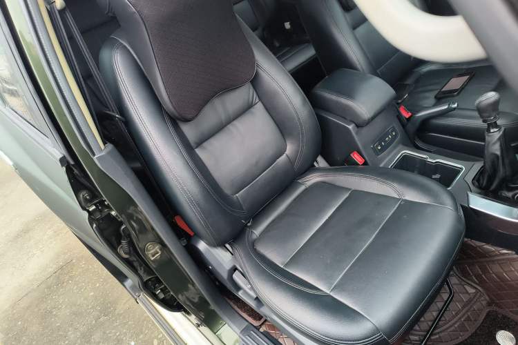 Used Leopaard Q6 2015 2.0T Manual 4x4 Edition Right Front Seat