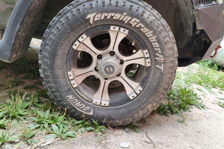 Used Leopaard Q6 2015 2.4L Manual Two-Wheel-Drive Elite Model Right Front Wheel Hub