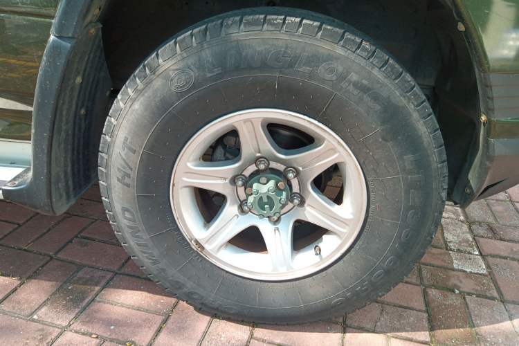 Used Leopaard Q6 2015 2.4L Manual Two-Wheel-Drive Elite Model Right Front Wheel Hub