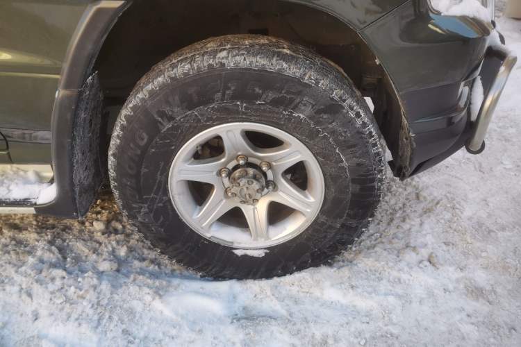 Used Leopaard Q6 2015 2.4L Manual 4x4 Excellence Edition Right Front Wheel Hub