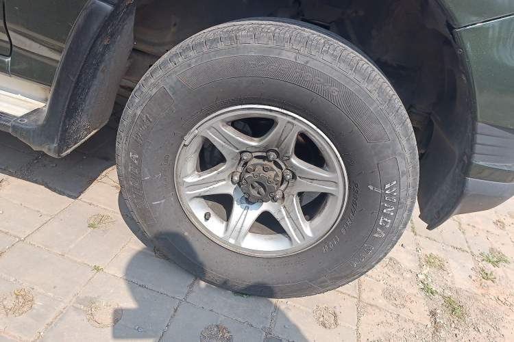 Used Leopaard Q6 2015 2.4L Manual 4x4 Excellence Edition Right Front Wheel Hub