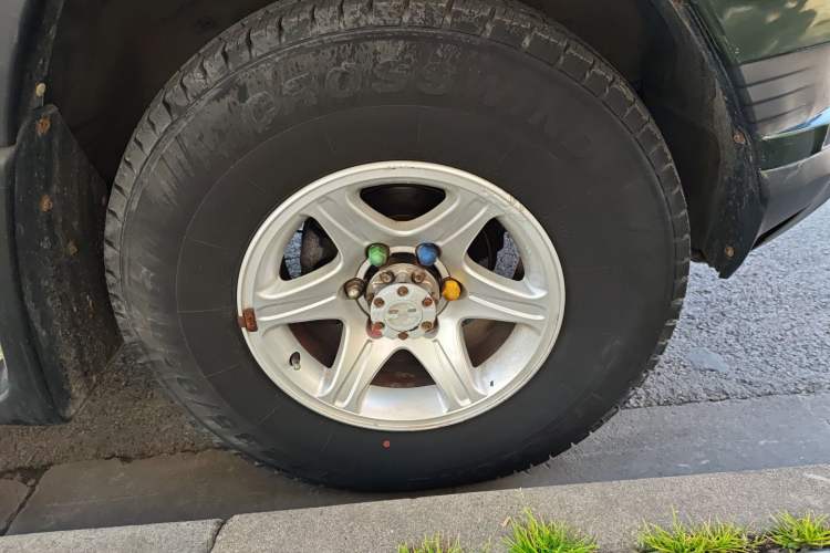 Used Leopaard Q6 2015 2.4L Manual 4x4 Excellence Edition Right Front Wheel Hub
