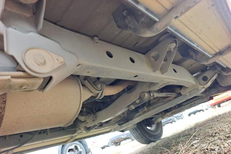 Used Leopaard Q6 2015 2.4L Manual 4x4 Excellence Edition Right Side Sill