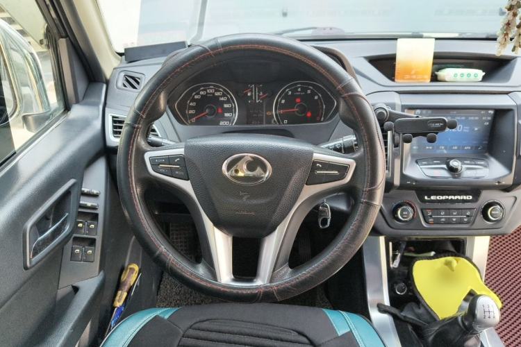 Used Leopaard Q6 2015 2.4L Manual 4x4 Excellence Edition Steering Wheel