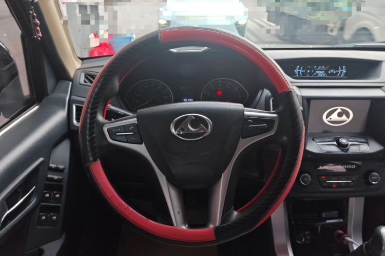 Used Leopaard Q6 2015 2.4L Manual 4x4 Excellence Edition Steering Wheel