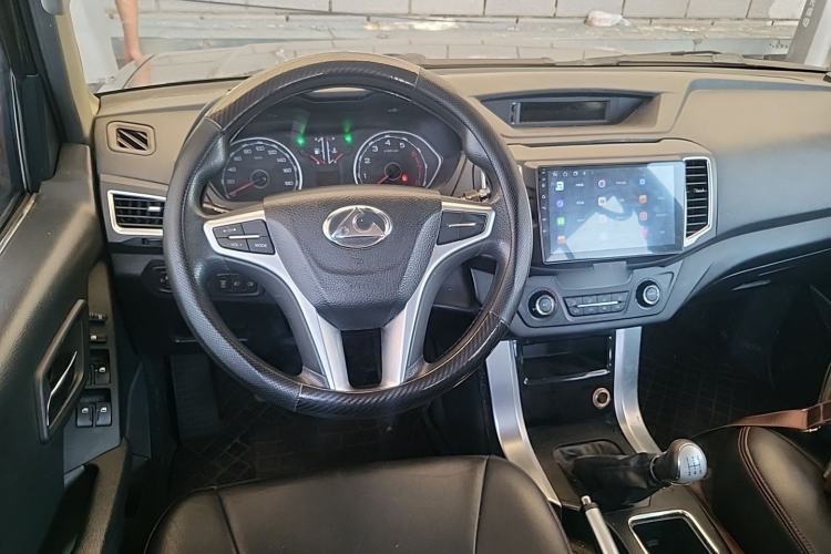 Used Leopaard Q6 2015 2.4L Manual Two-Wheel-Drive Elite Model Steering Wheel