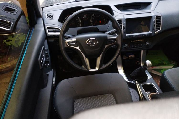 Used Leopaard Q6 2015 2.4L Manual Two-Wheel-Drive Elite Model Steering Wheel